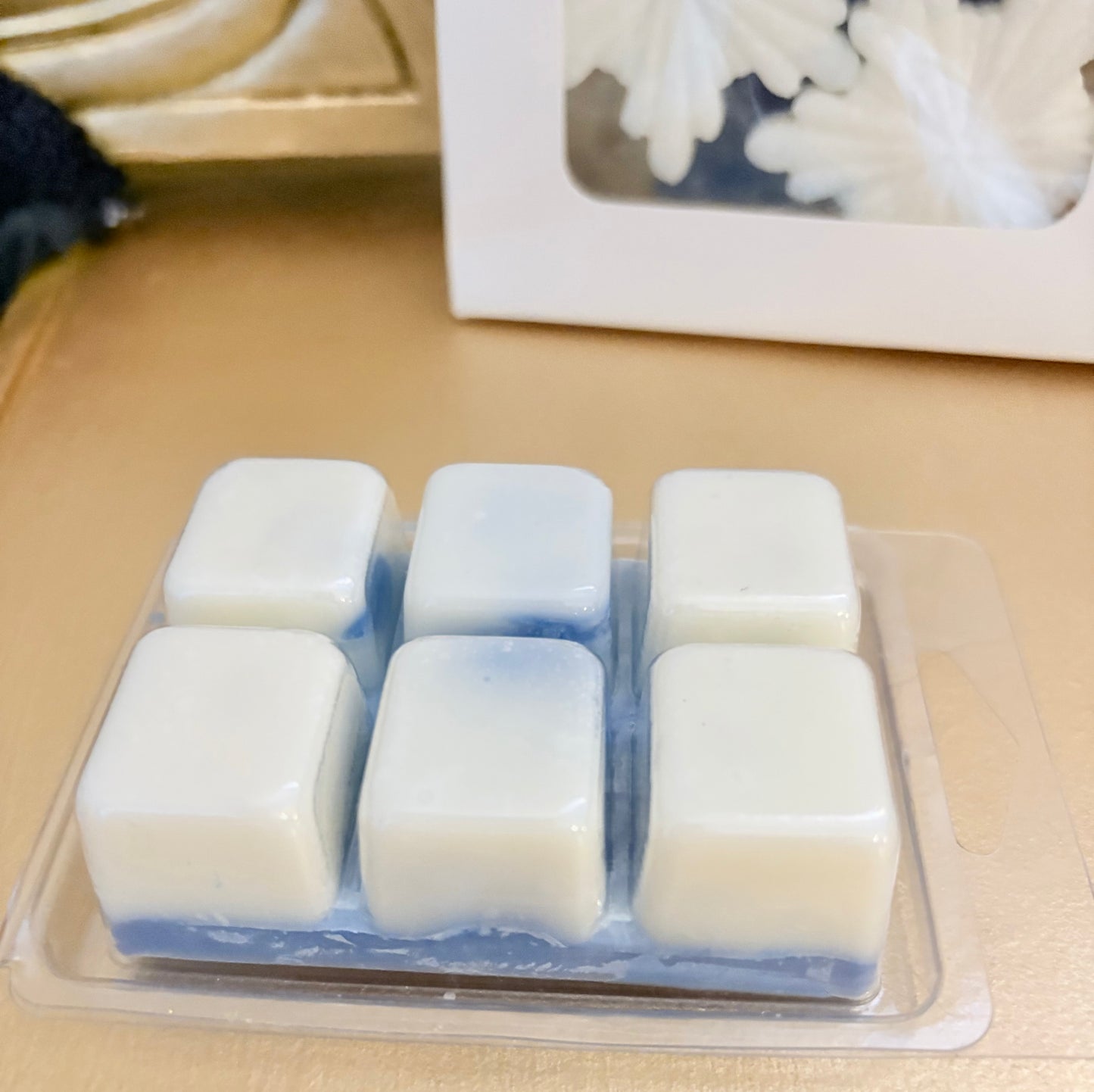 Frankincense & Myrrh Hand-Poured Wax Melts by Harlow Ru