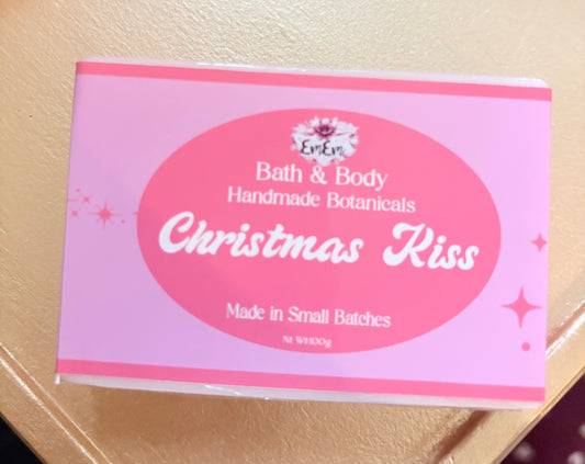 Christmas Kiss Handmade Goat’s Milk Soap – 100g