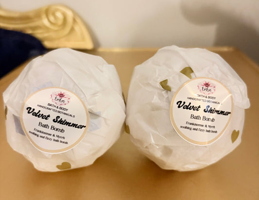 Velvet Shimmer Large Handmade Bath Bomb – Frankincense & Myrrh