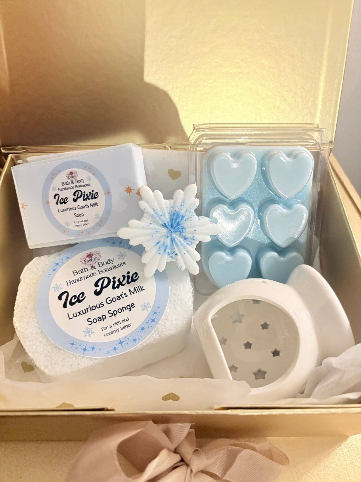 Ice Pixie Gift Box with Soap, Sponge, Wax Melts & Burner