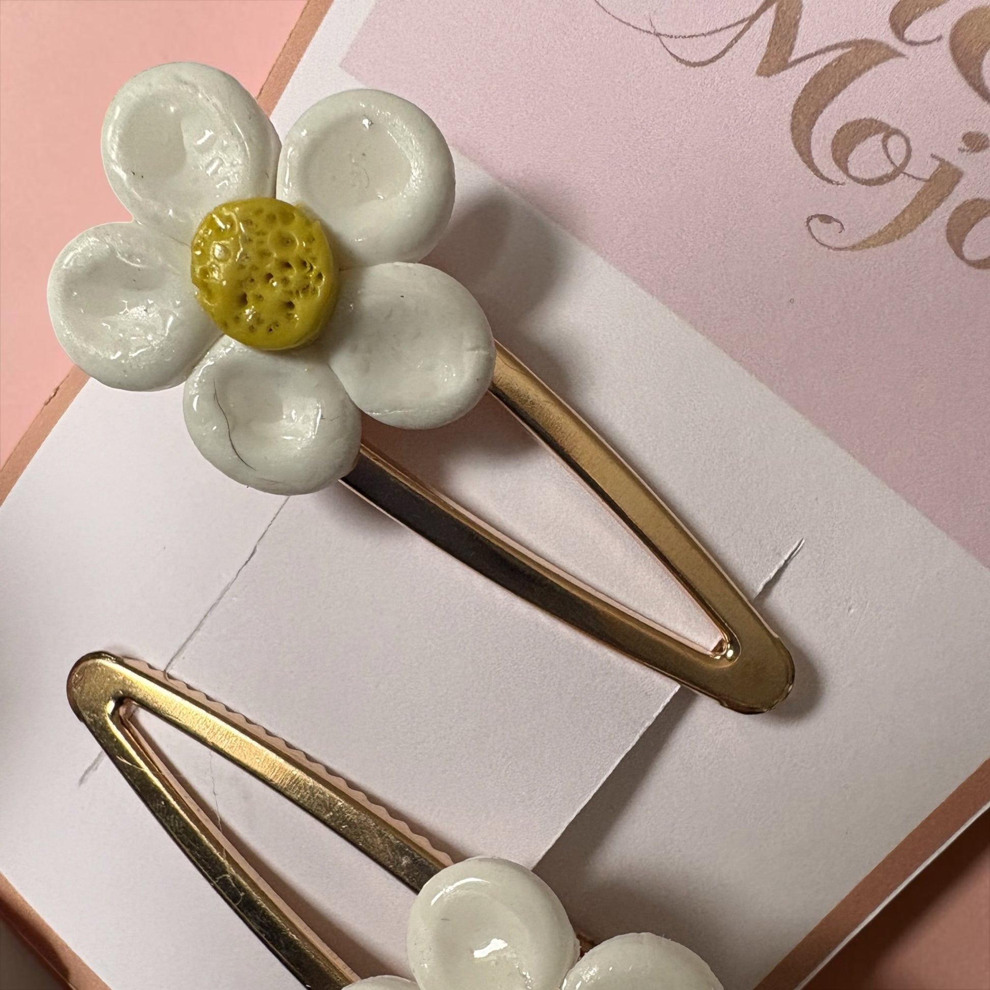 Handmade Clay Daisy Hair Clips – Gold Set of 2