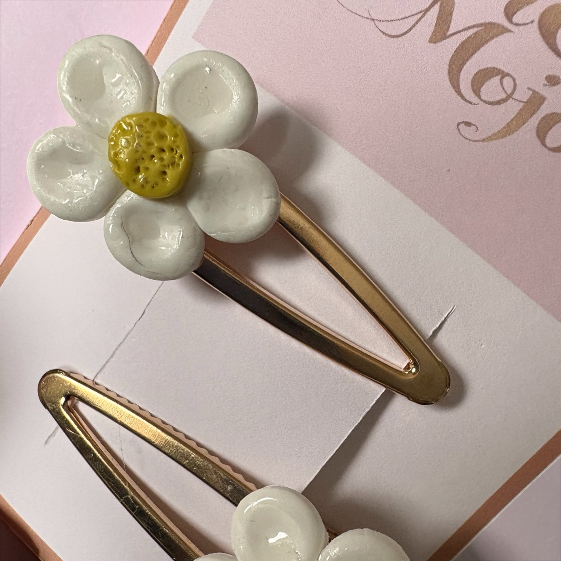 Handmade Clay Daisy Hair Clips – Gold Set of 2