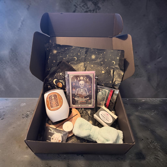 The Reader Witch Box – Tarot Inspired Gift Set with Wine Cooler, Botanical Soap & Moon Phase Holder
