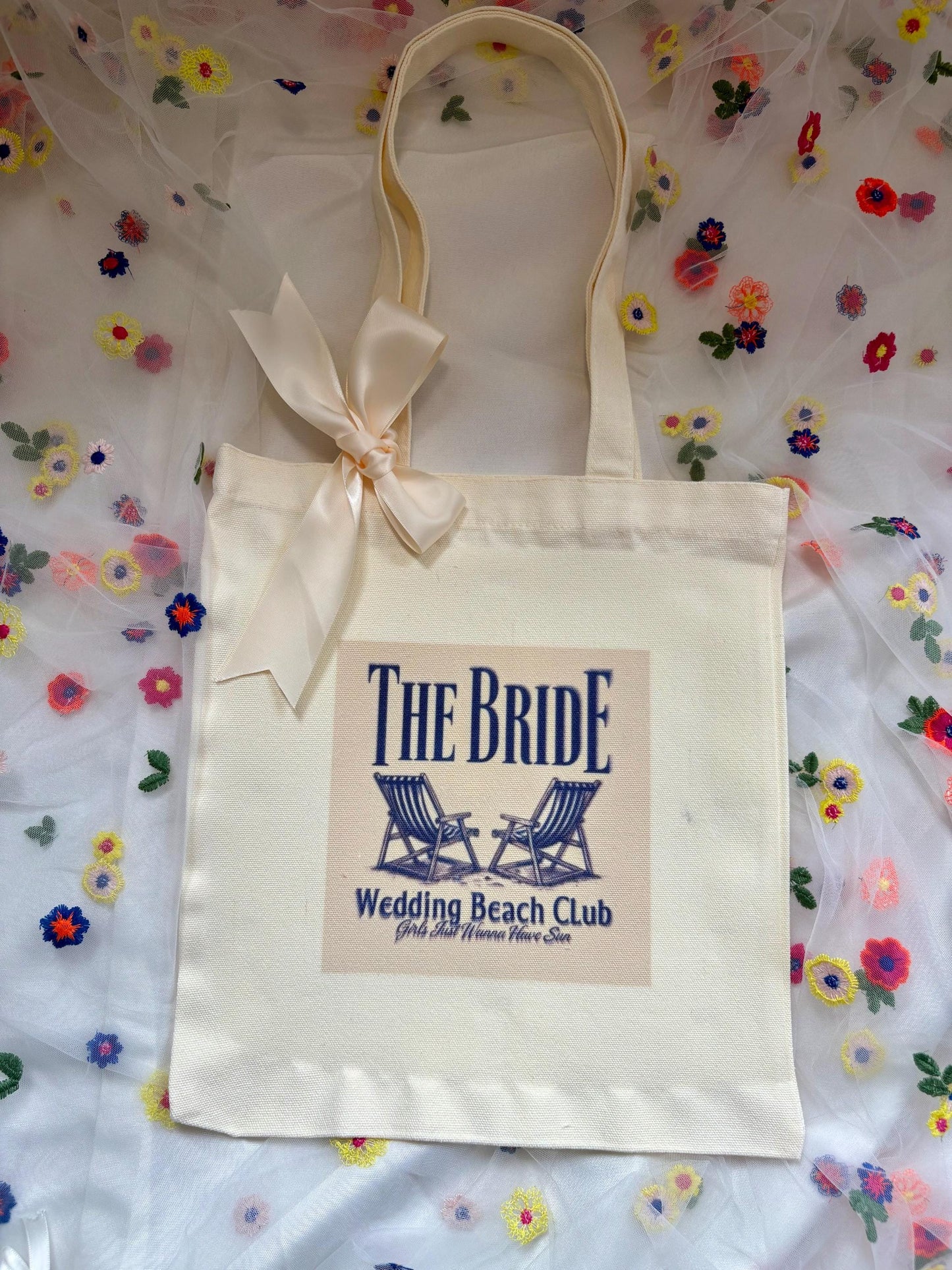 wedding tote bag for Bride with vintage beach design and ribbon, ideal for Bridal party gift, beach hen or for Brides stuff!