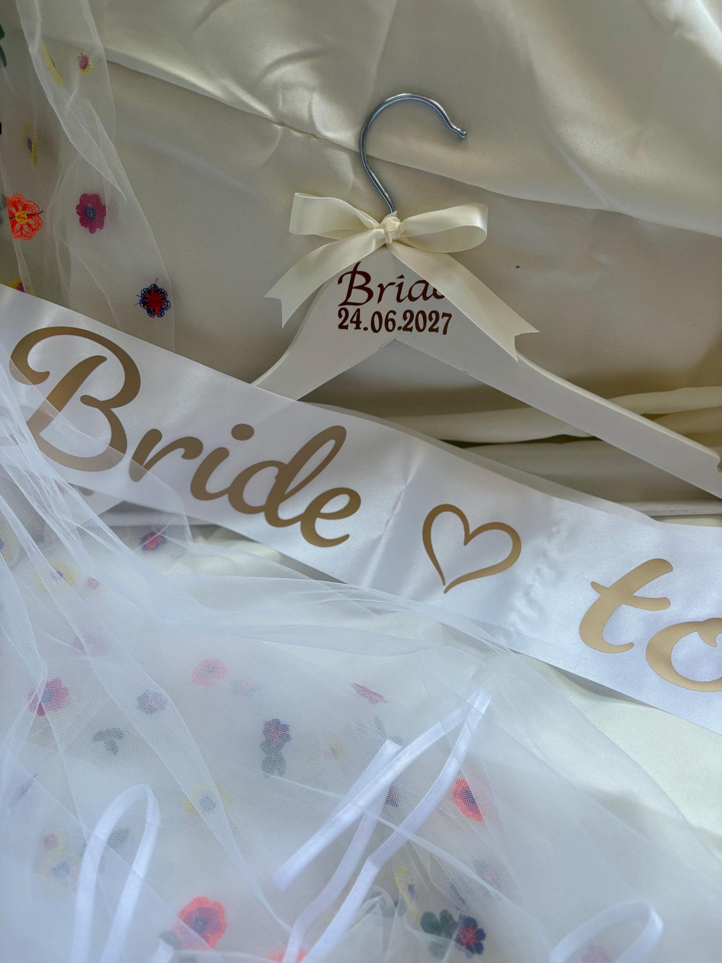 Personalised hen party veil with matching sash, also comes with a Bride hanger, perfect gift for Bride to be