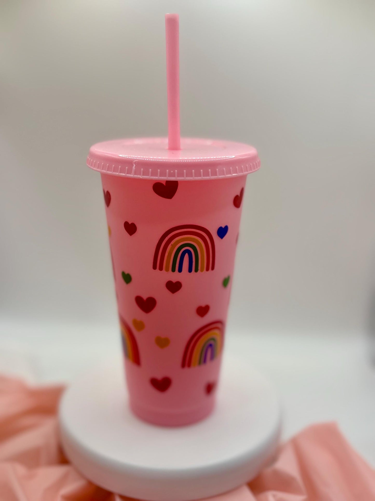 Rainbow Heart Tumbler: Reusable Plastic Cold Cup with Straw