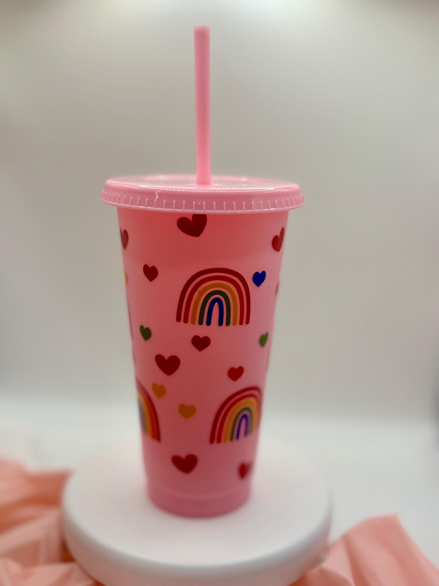 Rainbow Heart Tumbler: Reusable Plastic Cold Cup with Straw